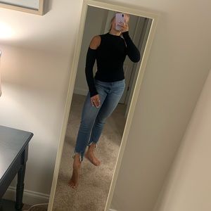Forever 21 long sleeve rubbed black top with cut outs in shoulder